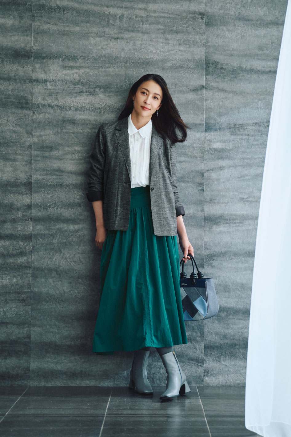 水野美紀さんスペシャルインタビュー PINORE ピノーレ スライドショー