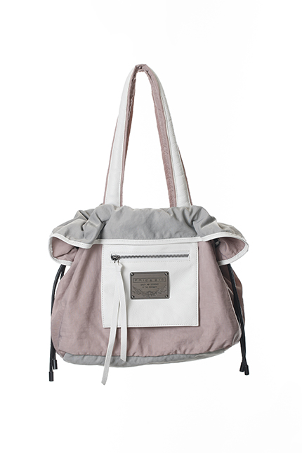 PRIDE BIS 赤バッグ 3 ZIP CROSSBODYロージーレッド（ミニバッグ）｜LeSportsac